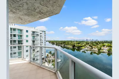 5900 Collins Ave #1201, Miami Beach, FL 33140 - Photo 29