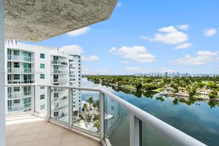 5900 Collins Ave, Miami Beach, FL 33140 - Photo 29