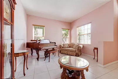 15503 SW 151st St, Miami, FL 33196 - Photo 7