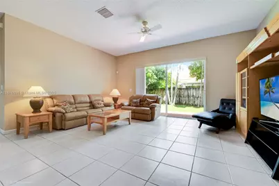 15503 SW 151st St, Miami, FL 33196 - Photo 5