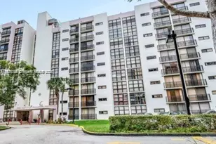 17011 N Bay Rd, Sunny Isles Beach, FL 33160 - Photo 3