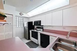 18260 N Bay Rd, Sunny Isles Beach, FL 33160 - Photo 15