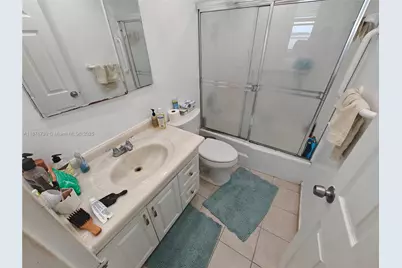 825 Brickell Bay Dr #1042, Miami, FL 33131 - Photo 5