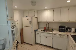 825 Brickell Bay Dr, Miami, FL 33131 - Photo 9