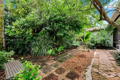 1235 El Rado St, Coral Gables, FL 33134 - Photo 23