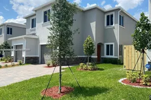 871 SE 16th Ct, Homestead, FL 33034 - Photo 1