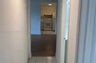 486 NW 165th St Rd, Miami, FL 33169 - Photo 9