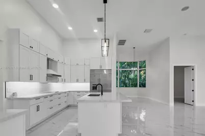6360 NW 120th Dr, Coral Springs, FL 33076 - Photo 5