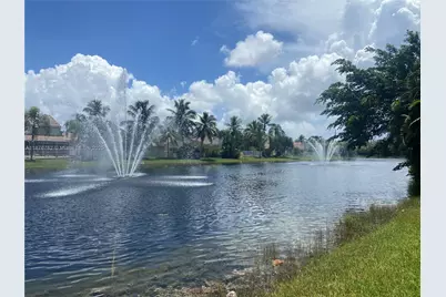 241 E Bayridge Dr, Weston, FL 33326 - Photo 5