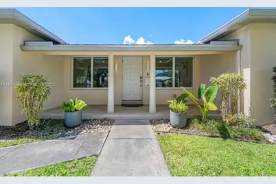 235 SE 6th St, Dania Beach, FL 33004 - Photo 11