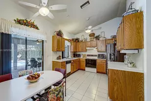 11701 NW 27th St, Plantation, FL 33323 - Photo 9