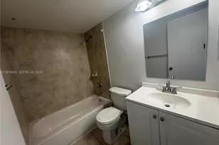 13355 SW 9th Ct, Pembroke Pines, FL 33027 - Photo 21