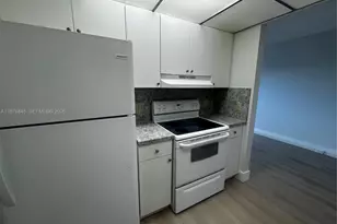 13355 SW 9th Ct, Pembroke Pines, FL 33027 - Photo 7