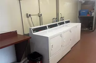 13355 SW 9th Ct, Pembroke Pines, FL 33027 - Photo 25