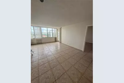 2025 NE 164th St #806, North Miami Beach, FL 33162 - Photo 3