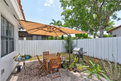 1023 NW 100th Ave, Miami, FL 33172 - Photo 27