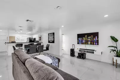 6306 Moseley St #1, Hollywood, FL 33024 - Photo 9