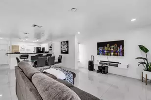 6306 Moseley St, Hollywood, FL 33024 - Photo 9