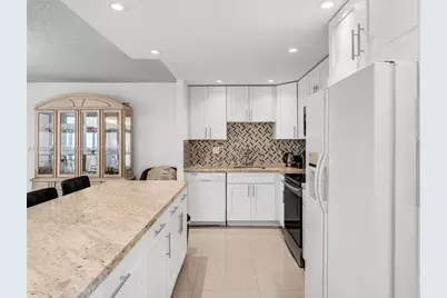 20401 NE 30th Ave #310-8, Aventura, FL 33180 - Photo 3