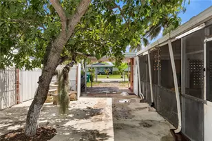 1211 NW 179th St, Miami Gardens, FL 33169 - Photo 33