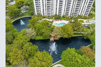 2000 Towerside Ter #1407, Miami, FL 33138 - Photo 35