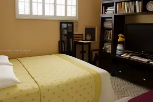 671 S Hollybrook Dr, Pembroke Pines, FL 33025 - Photo 11