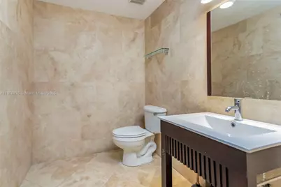 8216 NW 30th Ter, Doral, FL 33122 - Photo 11