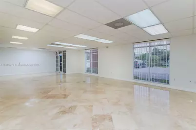 8216 NW 30th Ter, Doral, FL 33122 - Photo 5