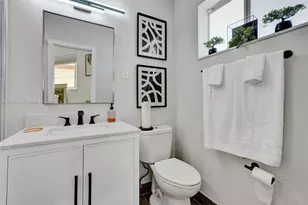 1701 NW 187th St, Miami Gardens, FL 33169 - Photo 27