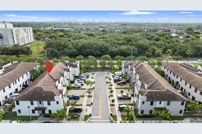 403 NE 212th St, Miami, FL 33179 - Photo 39