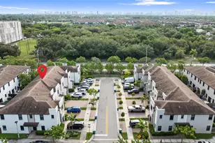 403 NE 212th St, Miami, FL 33179 - Photo 39