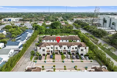 403 NE 212th St, Miami, FL 33179 - Photo 41