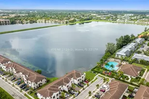 403 NE 212th St, Miami, FL 33179 - Photo 45