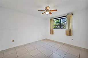 1673 Bay Rd, Miami Beach, FL 33139 - Photo 9