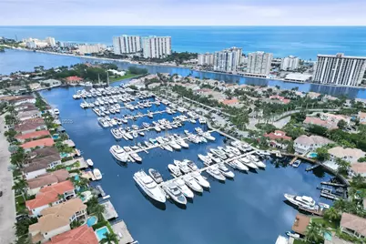 842 Spinnaker Dr E, Hollywood, FL 33019 - Photo 1