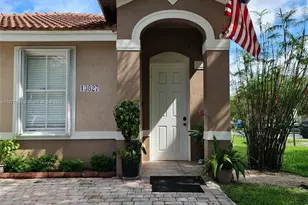 13827 SW 274th Terrace, Homestead, FL 33032 - Photo 3