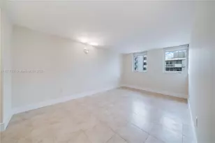 1665 Bay Rd, Miami Beach, FL 33139 - Photo 13