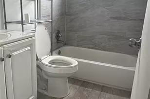 1501 NE 34th Ct, Oakland Park, FL 33334 - Photo 3