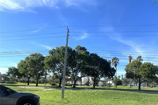 12760 Vista Isles Dr, Sunrise, FL 33325 - Photo 35