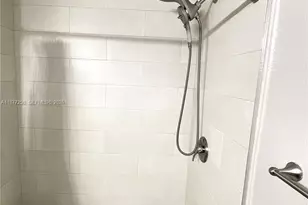 12760 Vista Isles Dr, Sunrise, FL 33325 - Photo 19