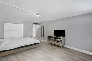 100 Golden Isles Dr, Hallandale Beach, FL 33009 - Photo 11