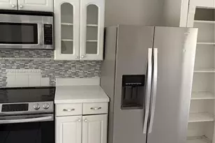 1780 NE 191st St, Miami, FL 33179 - Photo 3