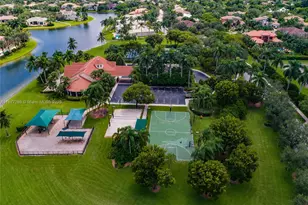 12641 N Stonebrook Cir, Davie, FL 33330 - Photo 47