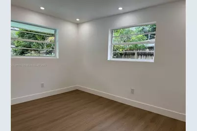 370 NW 43rd Ave, Plantation, FL 33317 - Photo 7