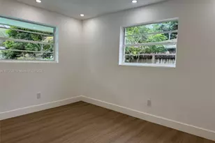 370 NW 43rd Ave, Plantation, FL 33317 - Photo 7