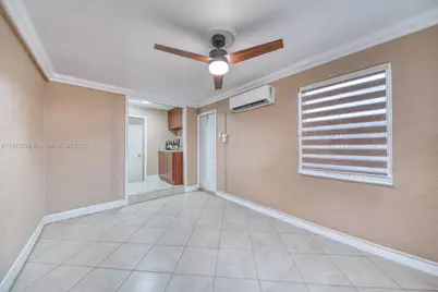4150 E 9th Ct, Hialeah, FL 33013 - Photo 15