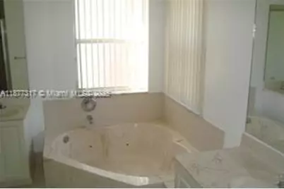 7733 NW 17th Ct, Pembroke Pines, FL 33024 - Photo 21