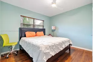 660 NE 32nd St, Oakland Park, FL 33334 - Photo 11