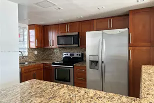 3100 W Rolling Hills Cir, Davie, FL 33328 - Photo 11