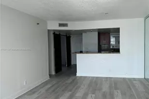 3100 W Rolling Hills Cir, Davie, FL 33328 - Photo 9